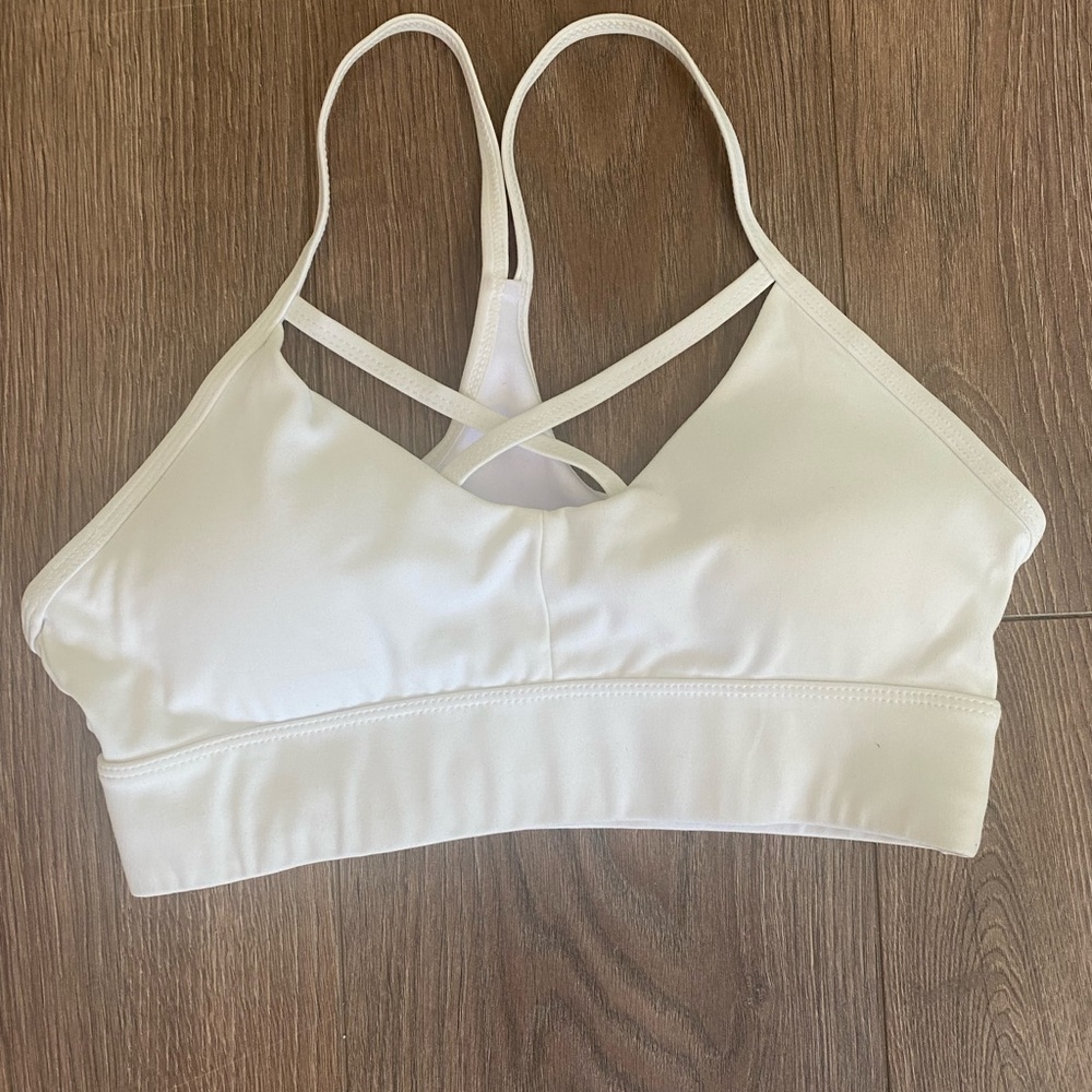 NVGTN Sports bras